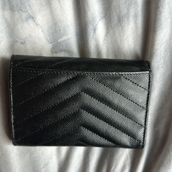 Saint Laurent
YSL Monogram Small Flap Wallet in Grained Leather - Picture 6 of 8